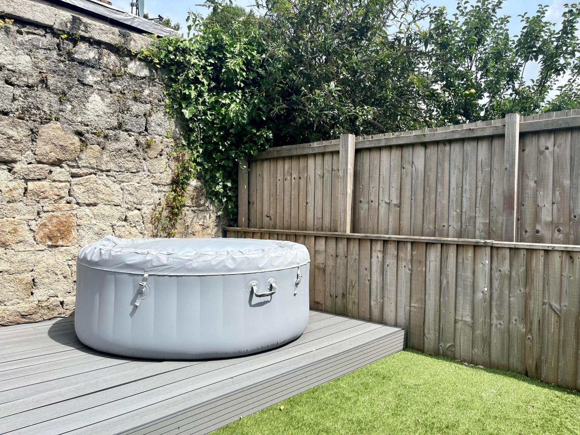 セント・オーステル The Coach House - With Hot Tubヴィラ エクステリア 写真